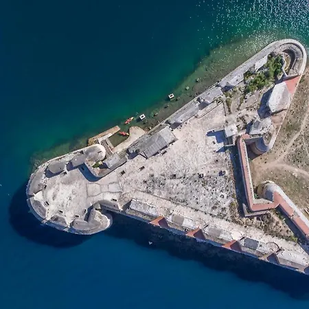 Luxury Two-Floor Apartment With Private Heated Pool, Garden And Sea View 2 Primošten